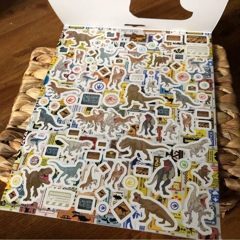 Jurassic World Sticker Book (500ct)